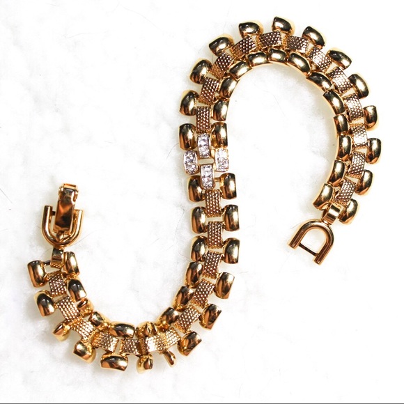 Vintage Jewelry - Monet Vintage Gold Tone Rhinestone Bracelet